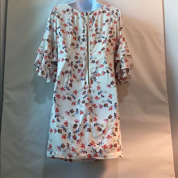 Chelsea & Violet Ruffled Sleeve Floral Dress - Picture 11 of 17
